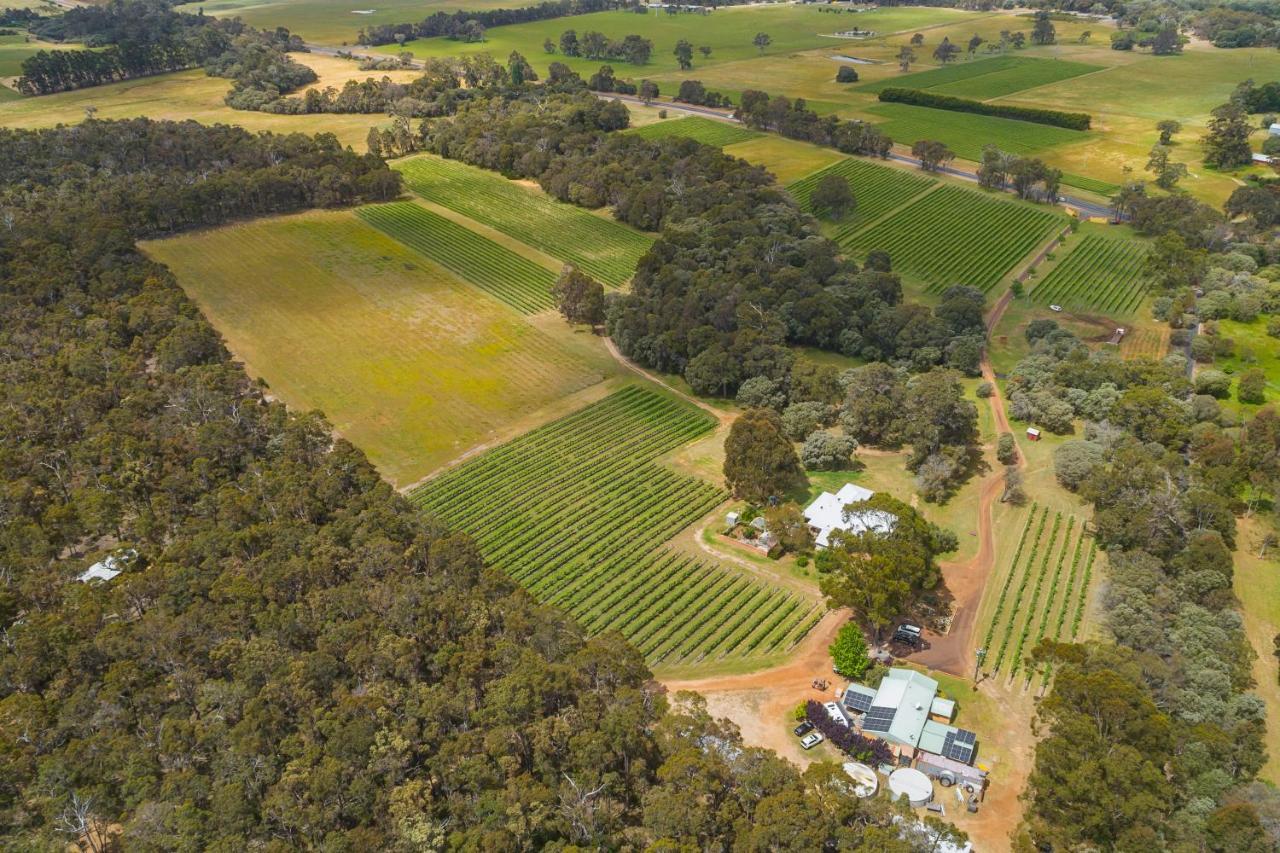 Holiday home Island Brook Estate Vineyard And