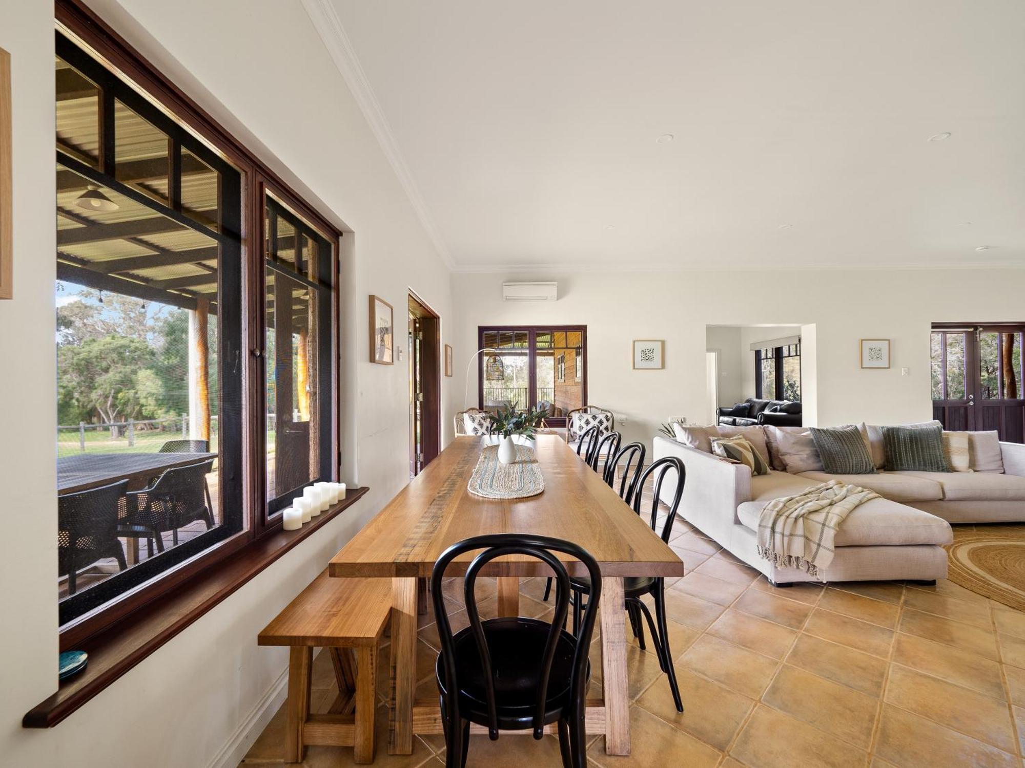 Holiday home Island Brook Estate Vineyard And