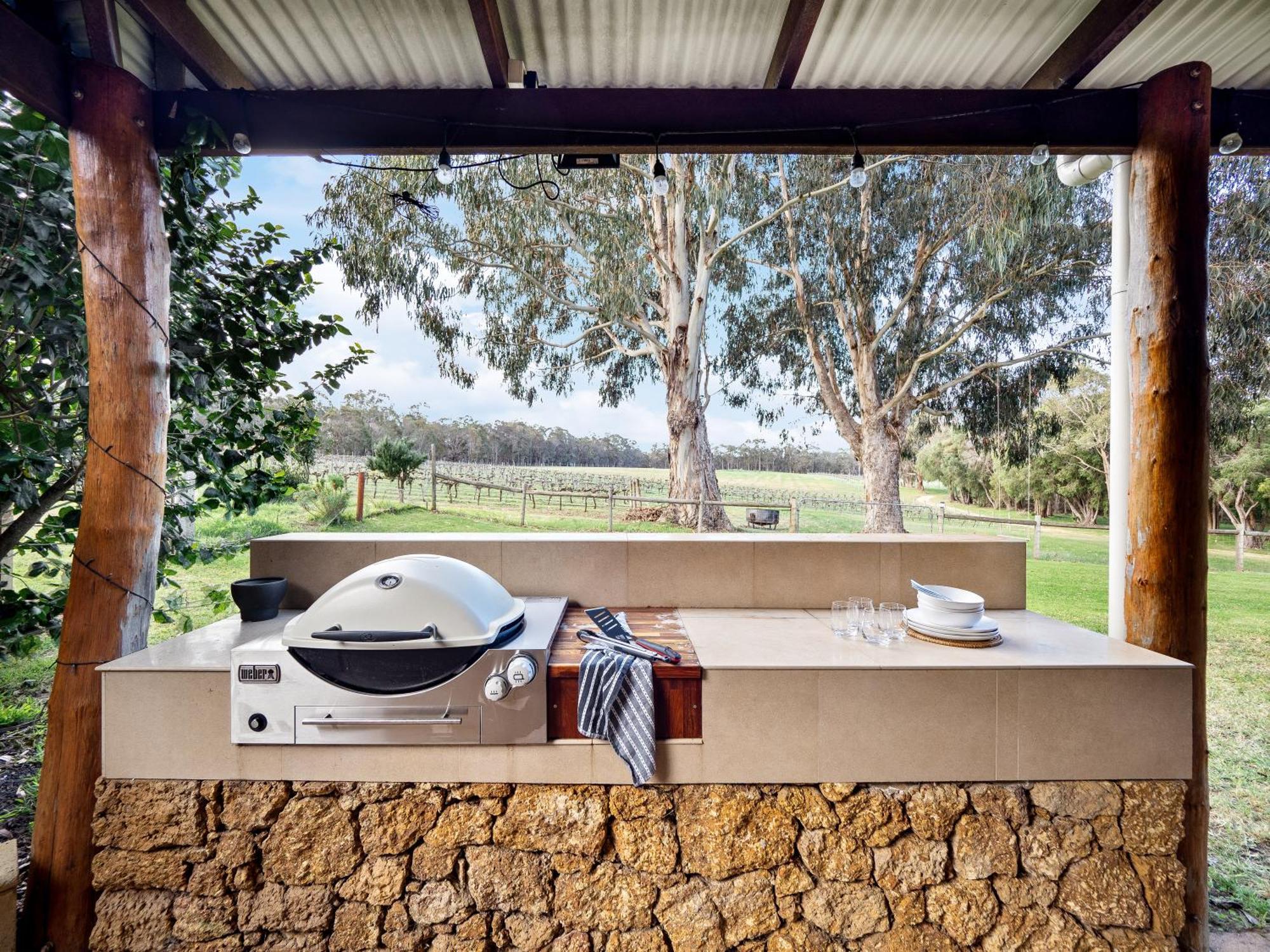 Island Brook Estate Vineyard And Holiday home *
